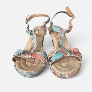 Born Crown multi colored snakeskin print kitten‎ heels Size US 10